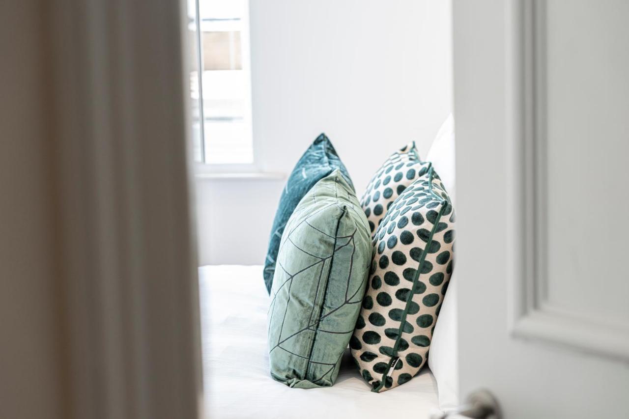 Stylish 1 Bed Flats In Soho, Next To Piccadilly Circus And Trafalgar Square London Exterior foto