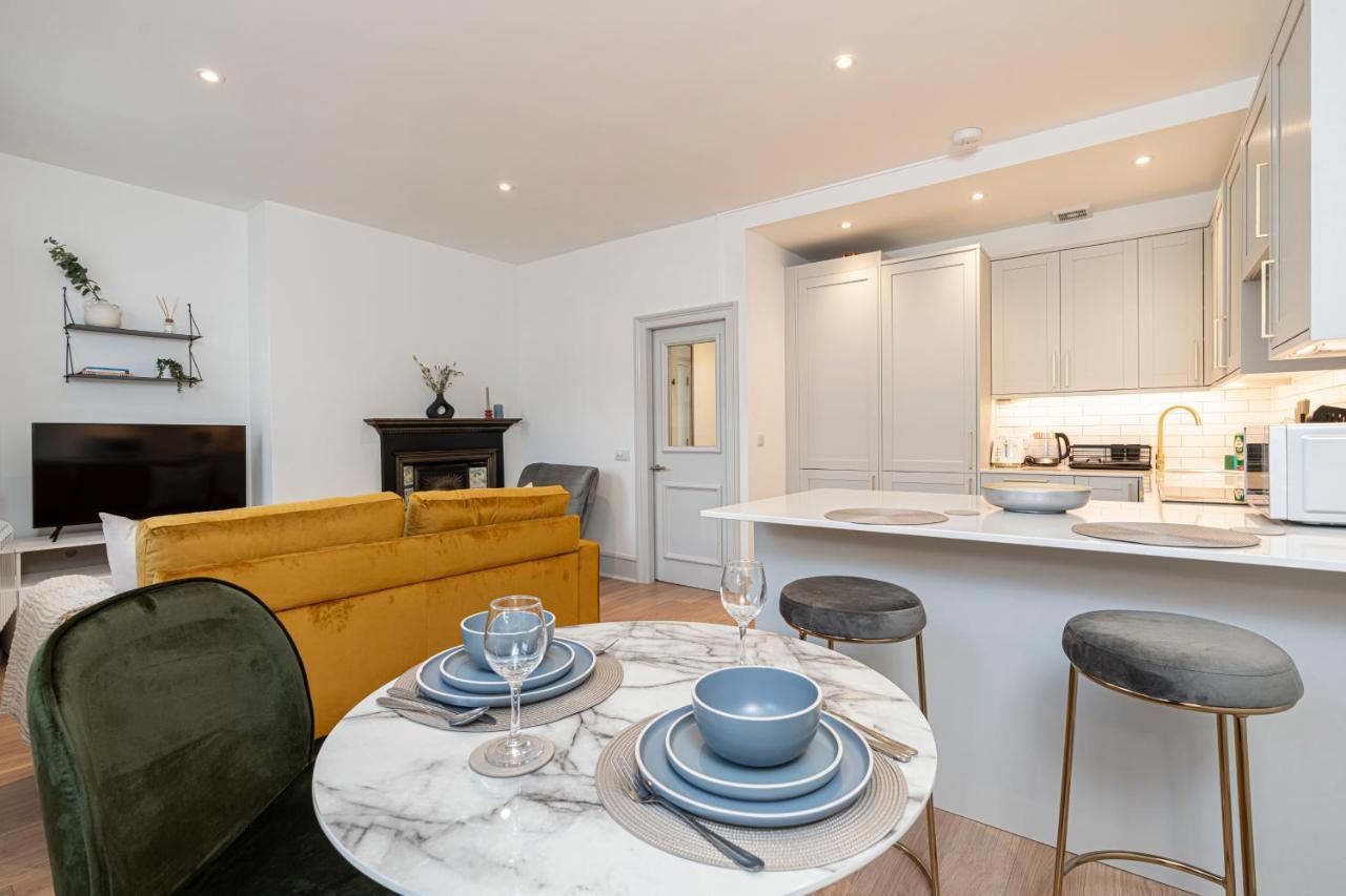 Stylish 1 Bed Flats In Soho, Next To Piccadilly Circus And Trafalgar Square London Exterior foto