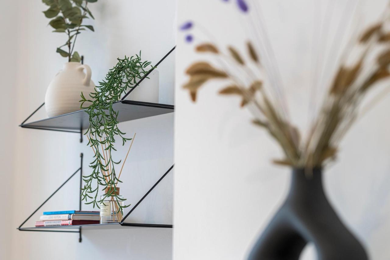 Stylish 1 Bed Flats In Soho, Next To Piccadilly Circus And Trafalgar Square London Exterior foto